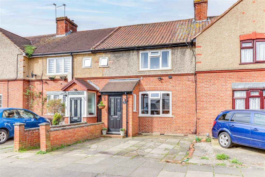 Meads Road, Enfield, 3 bedroom, House - Mid Terrace