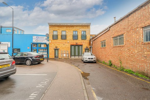 Brunner Road, London - EAID:KingsGroupApi2020, BID:30208-6