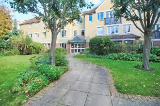 Edwards Court, Turners Hill, Waltham Cross