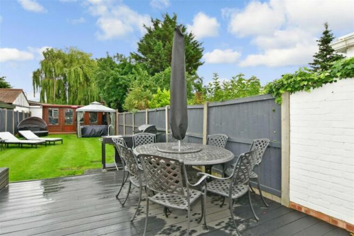 Images for Fencepiece Road, Chigwell