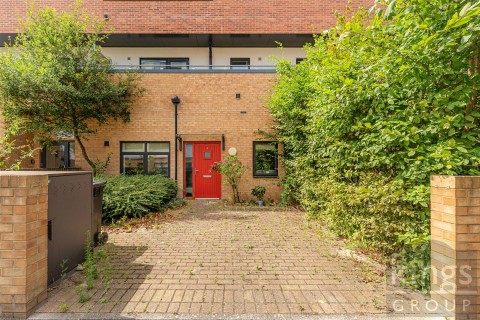 Thornbury Way, London - EAID:KingsGroupApi2020, BID:30208-6