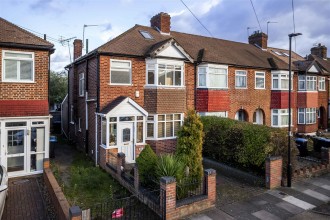 Lynmouth Avenue, Enfield