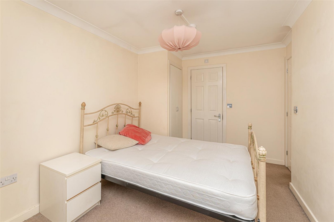 Images for Alvington Crescent, London