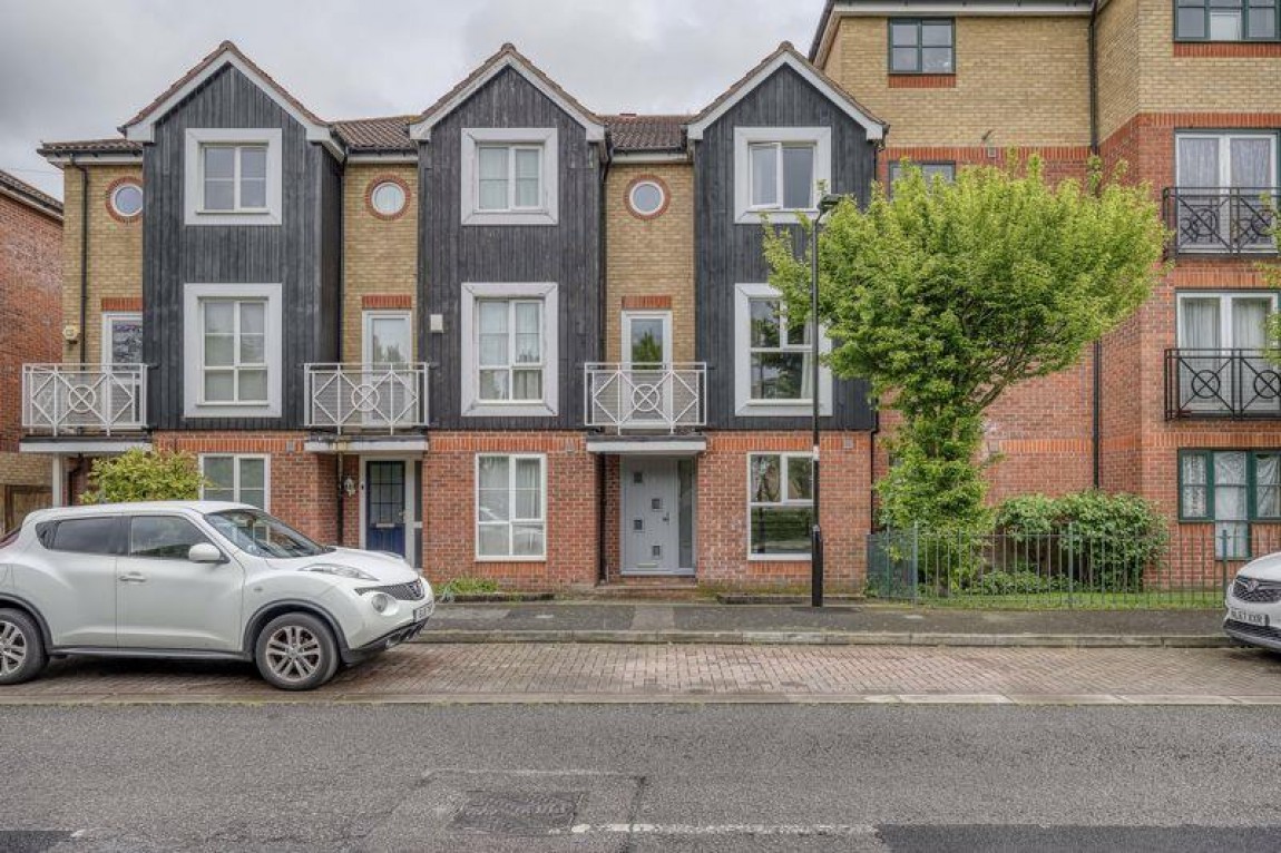 Images for George Lovell Drive, Enfield