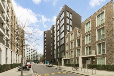 Admiralty Avenue, London - EAID:KingsGroupApi2020, BID:30208-12